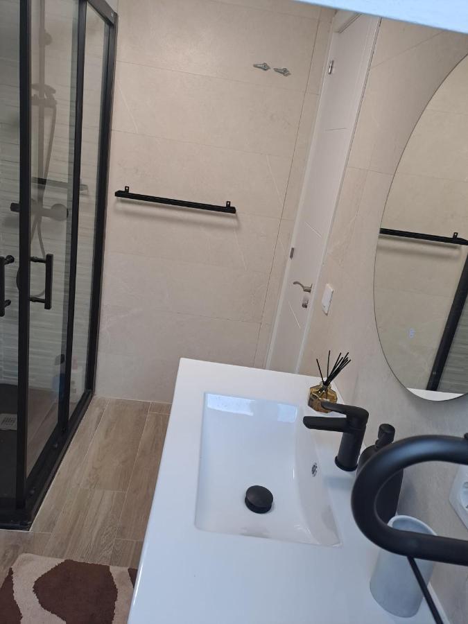 Apartamentos Jara 1B Малага Экстерьер фото
